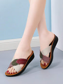 Sandalia cruzada: suavidad, confort y un acabado sofisticado